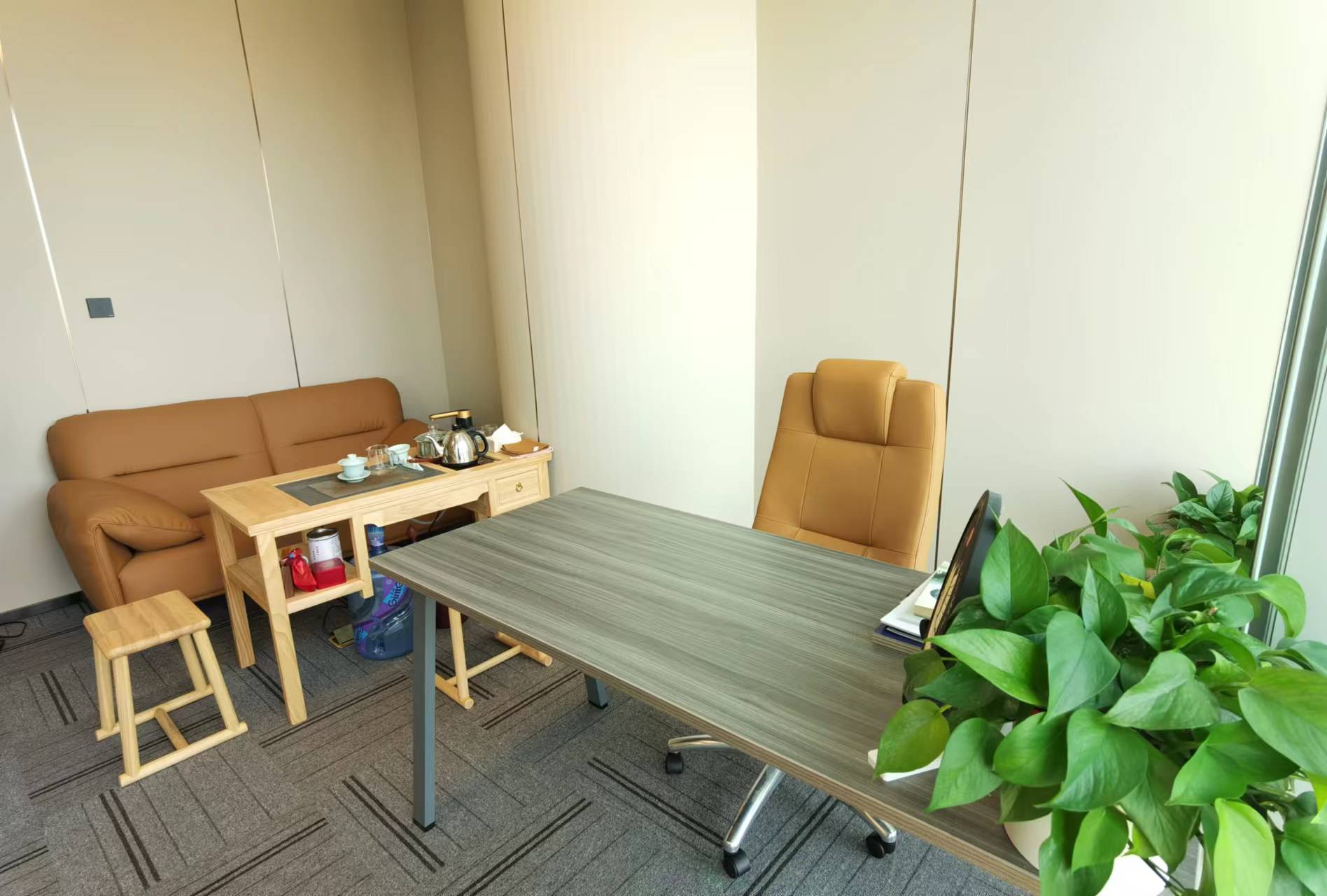 office-6_2.jpg